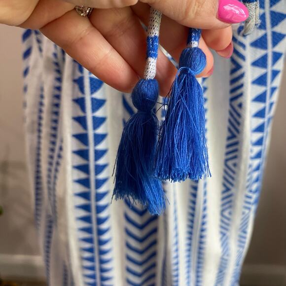 Velvet by Graham & Spencer Dinae Jacquard Maxi Dres in White & Colbot Blue - Picture 8 of 13